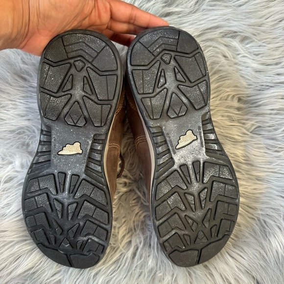 Red Wing Work Shoes Women’s Size 7.5 Brown steel toe - Picture 4 of 7